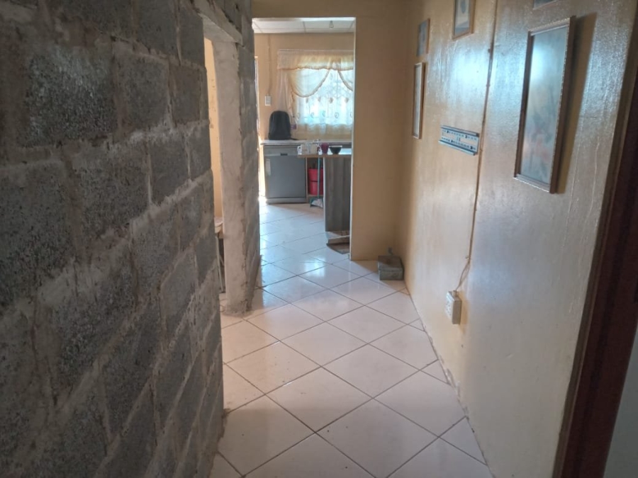 2 Bedroom Property for Sale in Caleb Motsoabi Free State